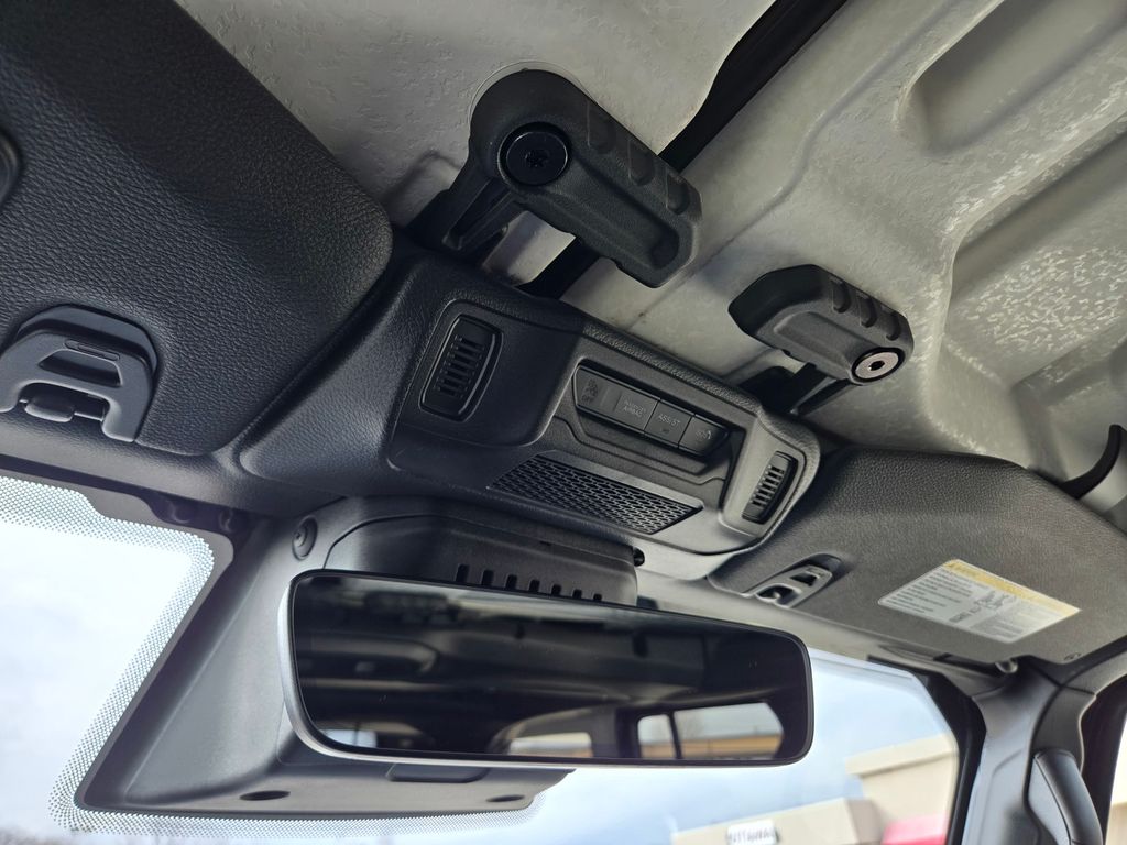 2025 Jeep Wrangler 4-Door Rubicon - Photo 9