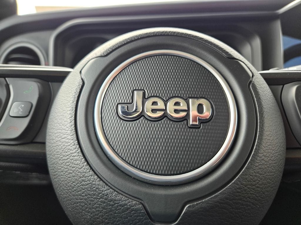 2025 Jeep Wrangler 4-Door Rubicon - Photo 15