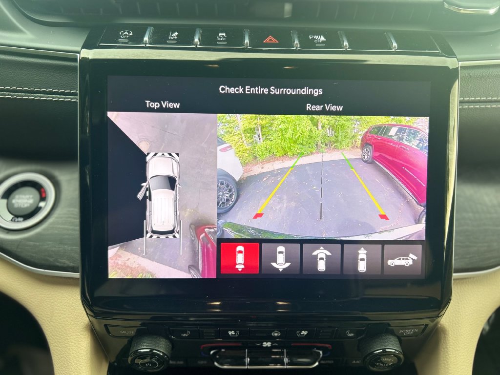 Used 2023 Jeep Grand Cherokee Limited SUV