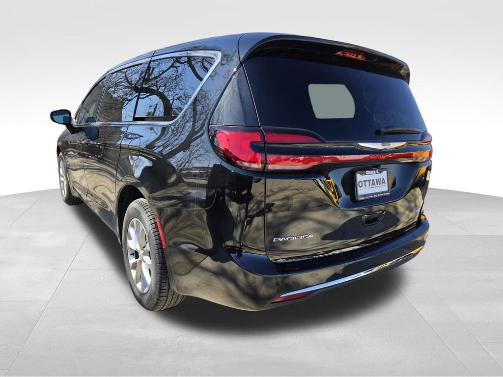 New 2026 Chrysler Pacifica SELECT AWD Passenger Van