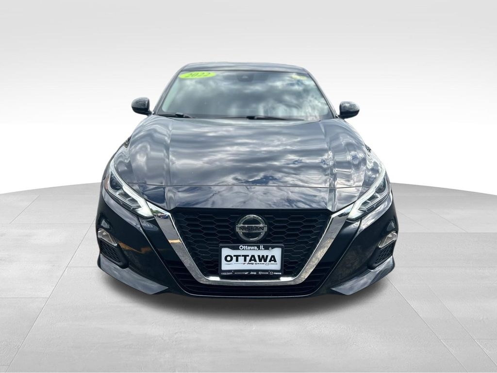Used 2022 Nissan Altima 2.5 SV Sedan