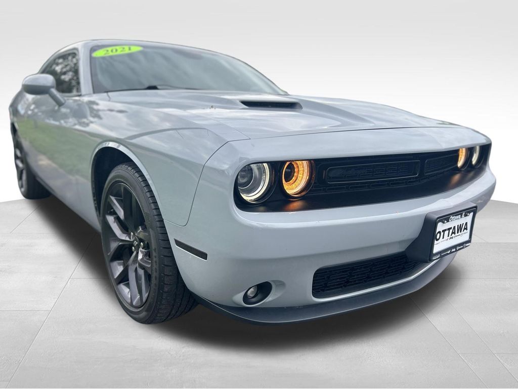 2021 Dodge Challenger SXT