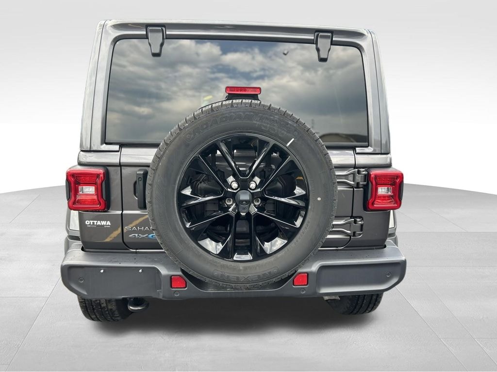 Used 2025 Jeep Wrangler 4xe Sahara SUV