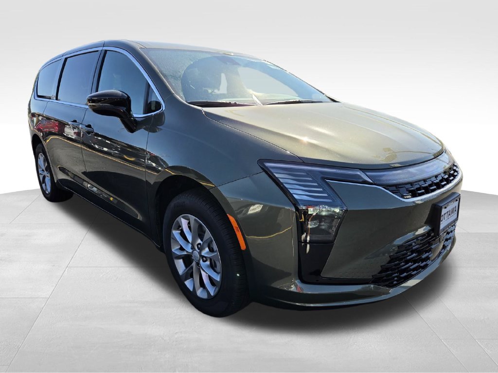 2027 Chrysler Pacifica SELECT AWD Passenger Van