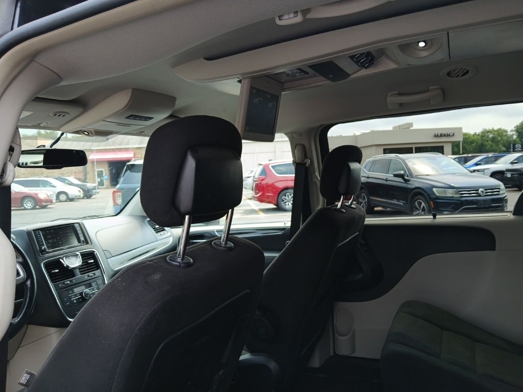 Used 2014 Chrysler Town & Country Touring Van