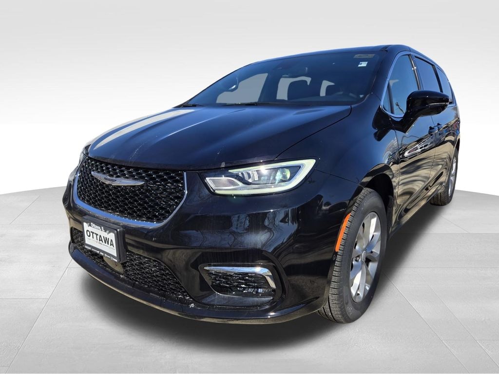 New 2026 Chrysler Pacifica SELECT AWD Passenger Van