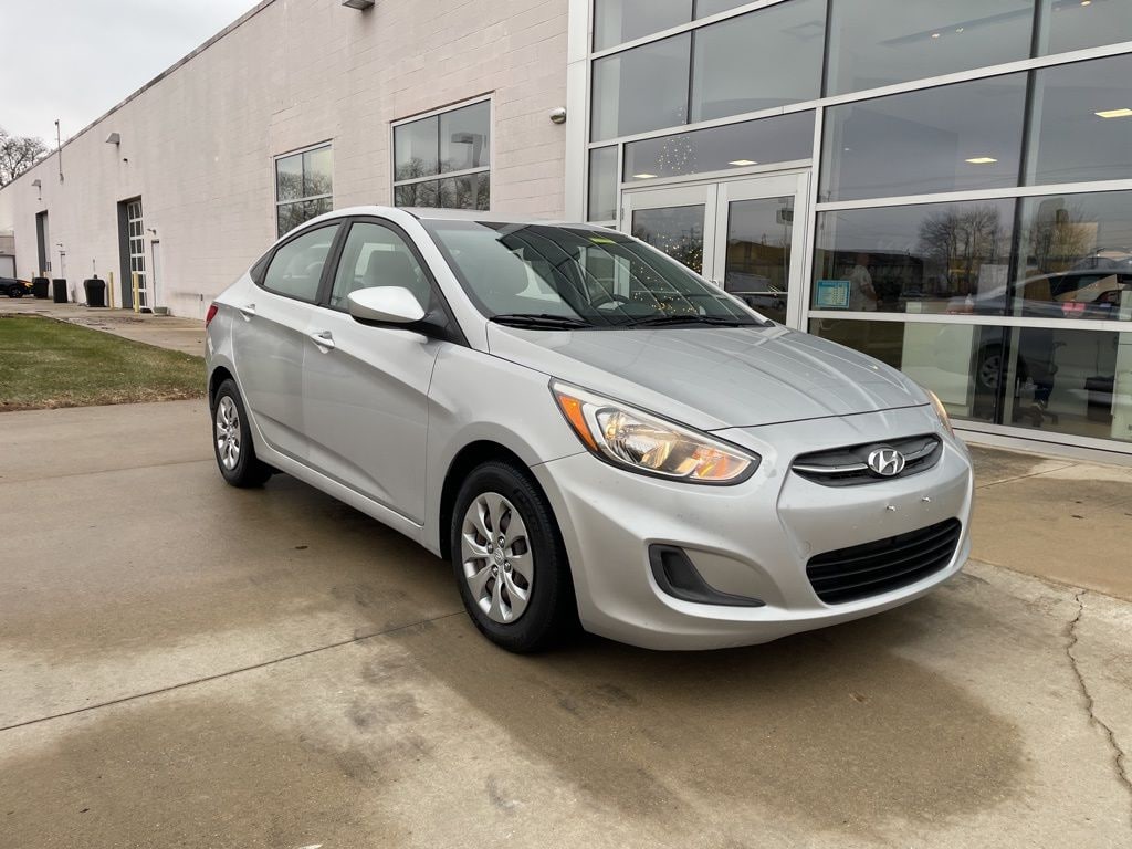 Used 2017 Hyundai Accent SE Sedan