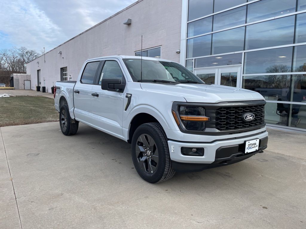 2025 Ford F-150 STX's photo