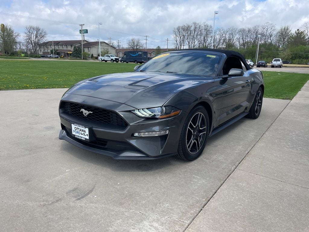 Used 2020 Ford Mustang EcoBoost Premium with VIN 1FATP8UH3L5185844 for sale in Ottawa, IL