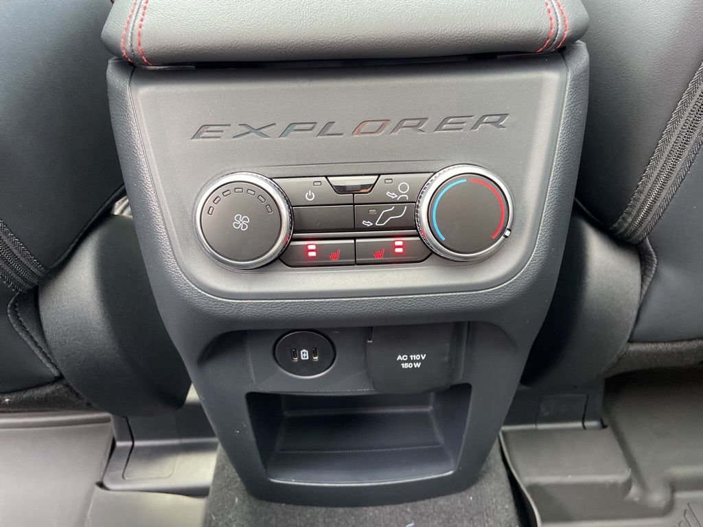 2026 Ford Explorer ST - Photo 14
