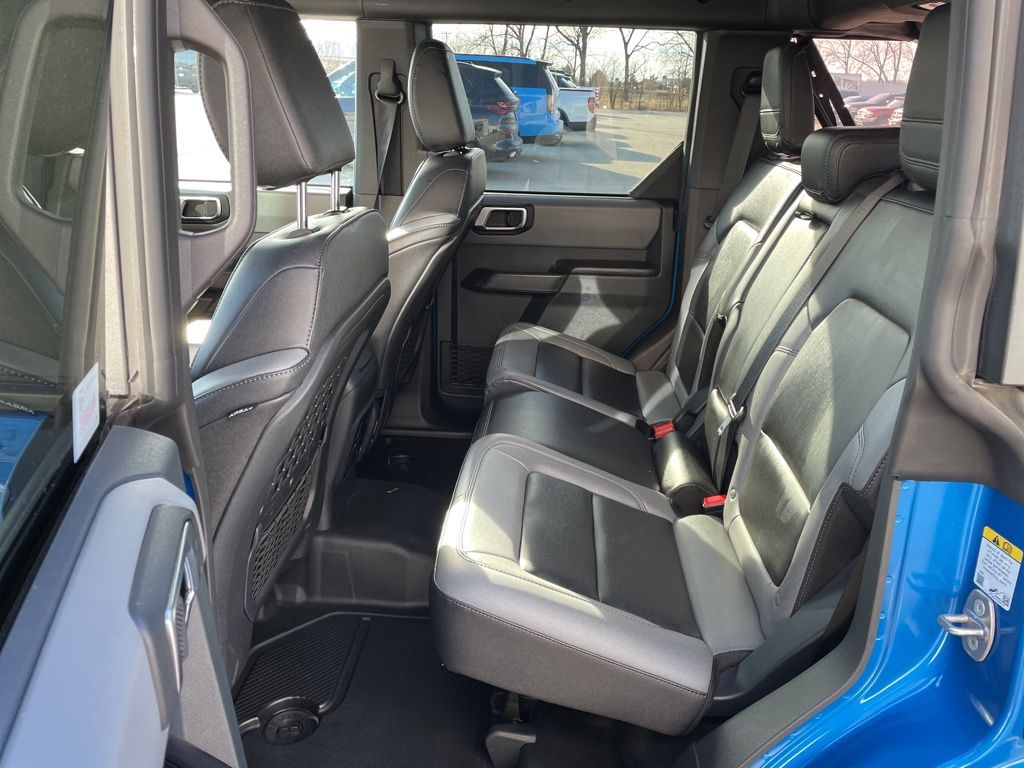 2024 Ford Bronco 4-Door Black Diamond - Photo 10