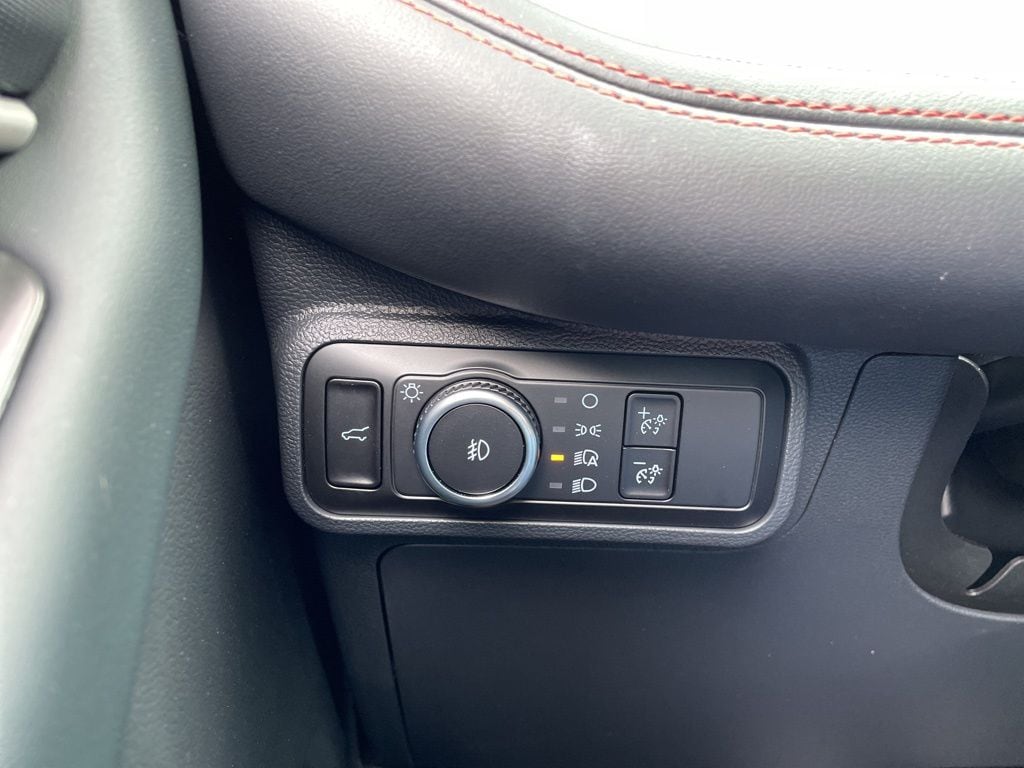 2026 Ford Explorer ST - Photo 28