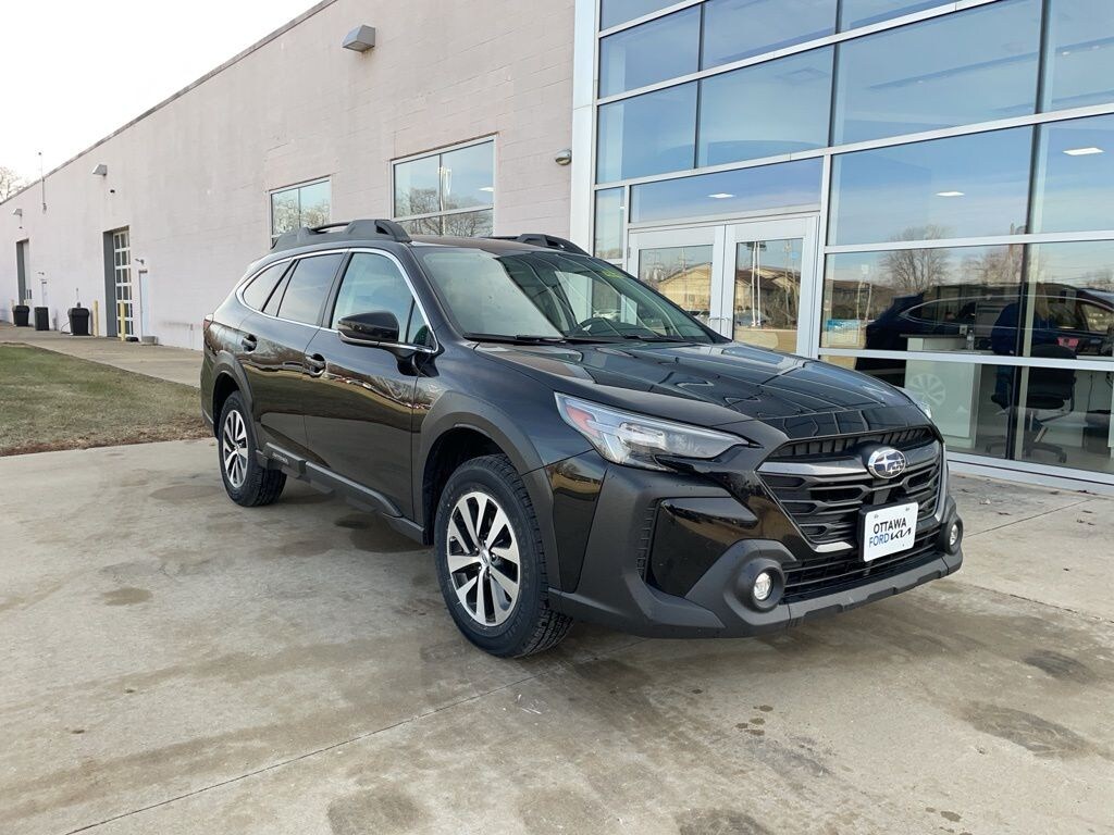 Used 2024 Subaru Outback Premium SUV