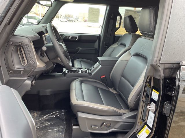 2025 Ford Bronco 4-Door Outer Banks - Photo 8