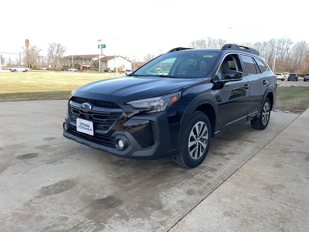 Used 2024 Subaru Outback Premium SUV