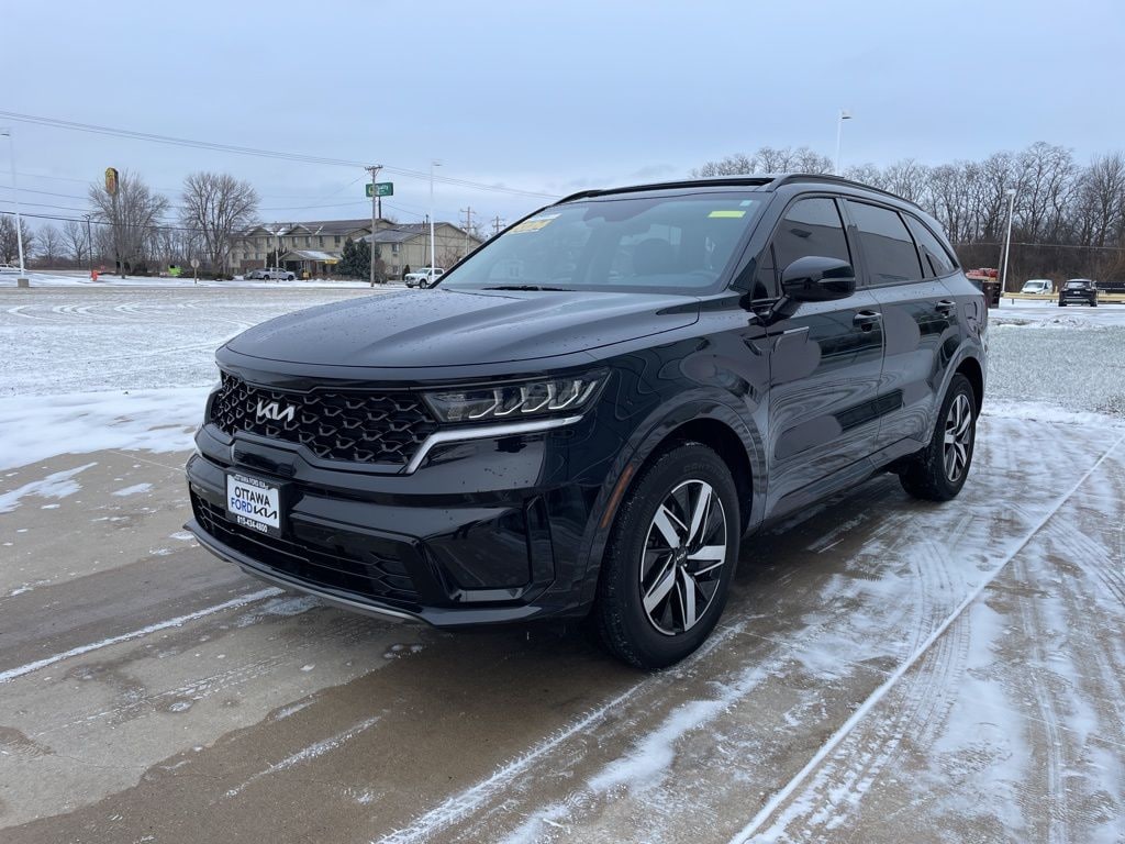 Used 2023 Kia Sorento S SUV