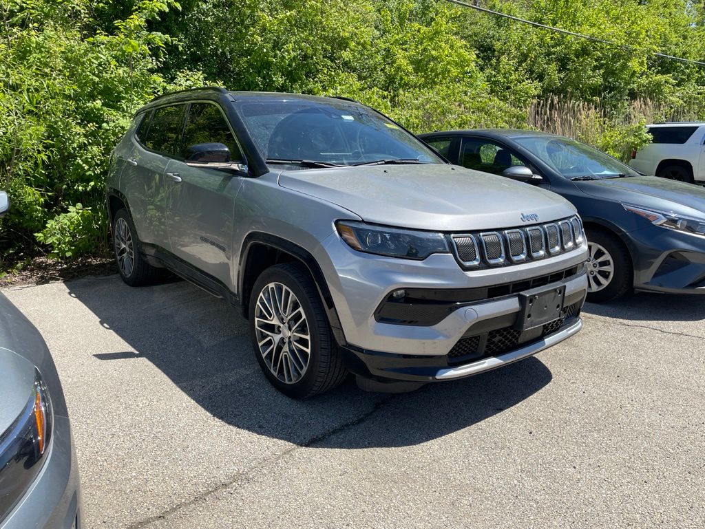 2022 Jeep Compass Limited 4X4's photo