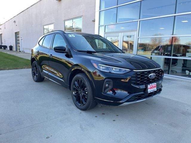 2025 Ford Escape ST-Line Elite's photo