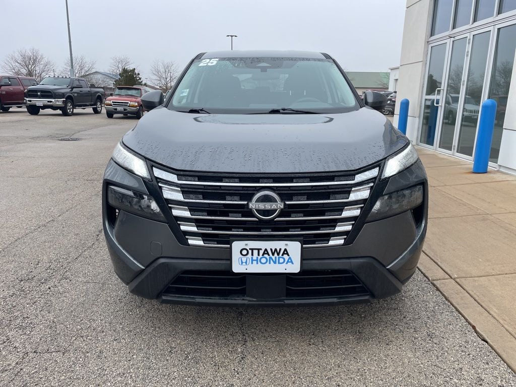 Used 2025 Nissan Rogue SV SUV