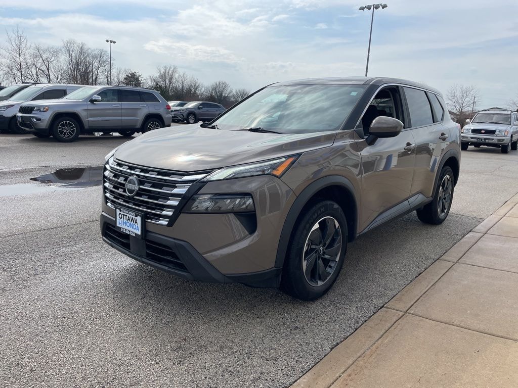 Used 2025 Nissan Rogue SV SUV