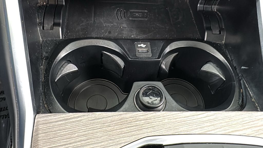 2025 BMW 3 Series 330i - Photo 26