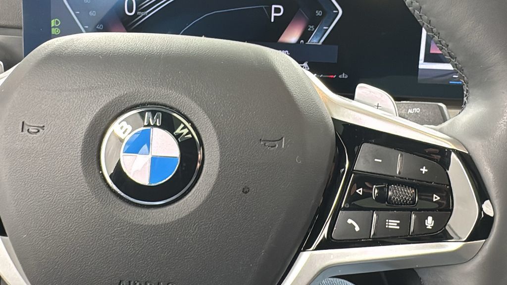 2025 BMW 3 Series 330i - Photo 21