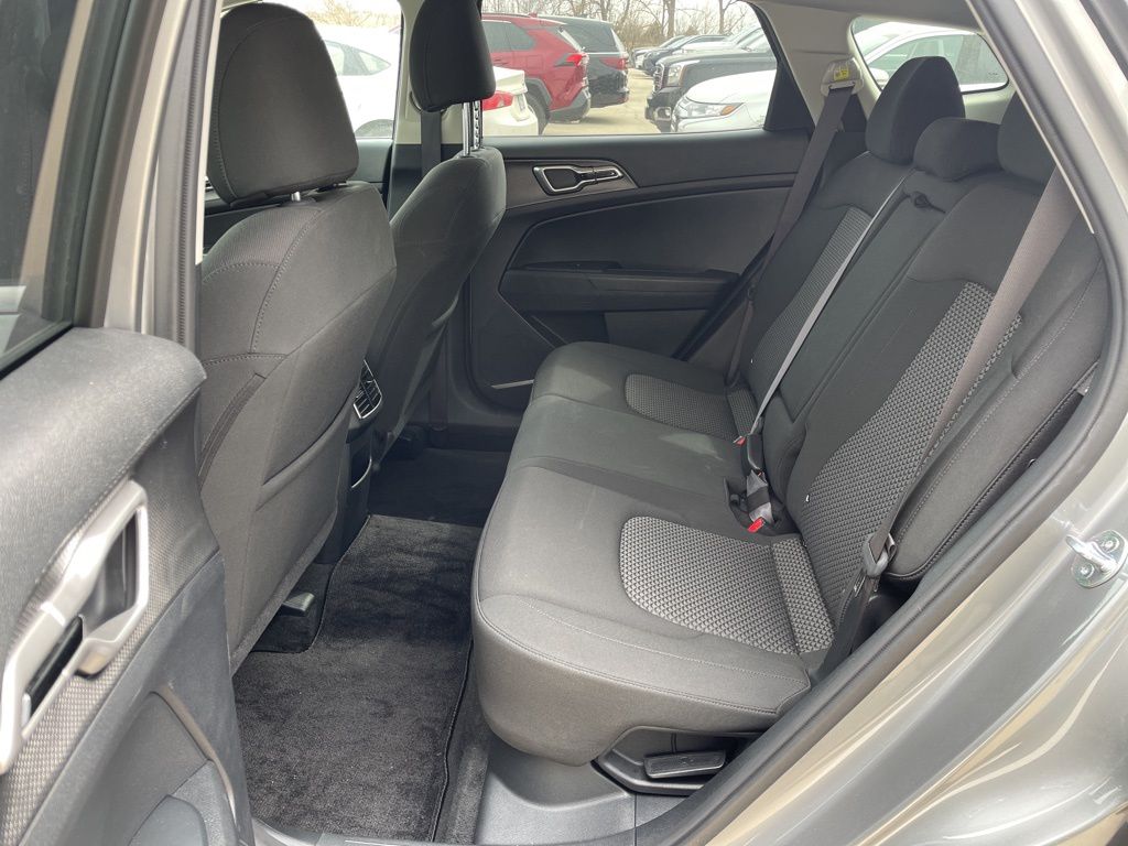 2024 Kia Sportage LX Hybrid - Photo 10