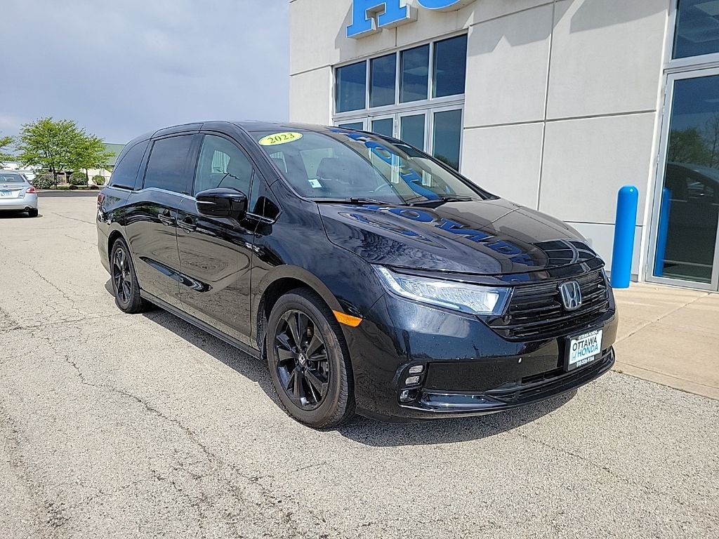 2023 Honda Odyssey SPORT's photo