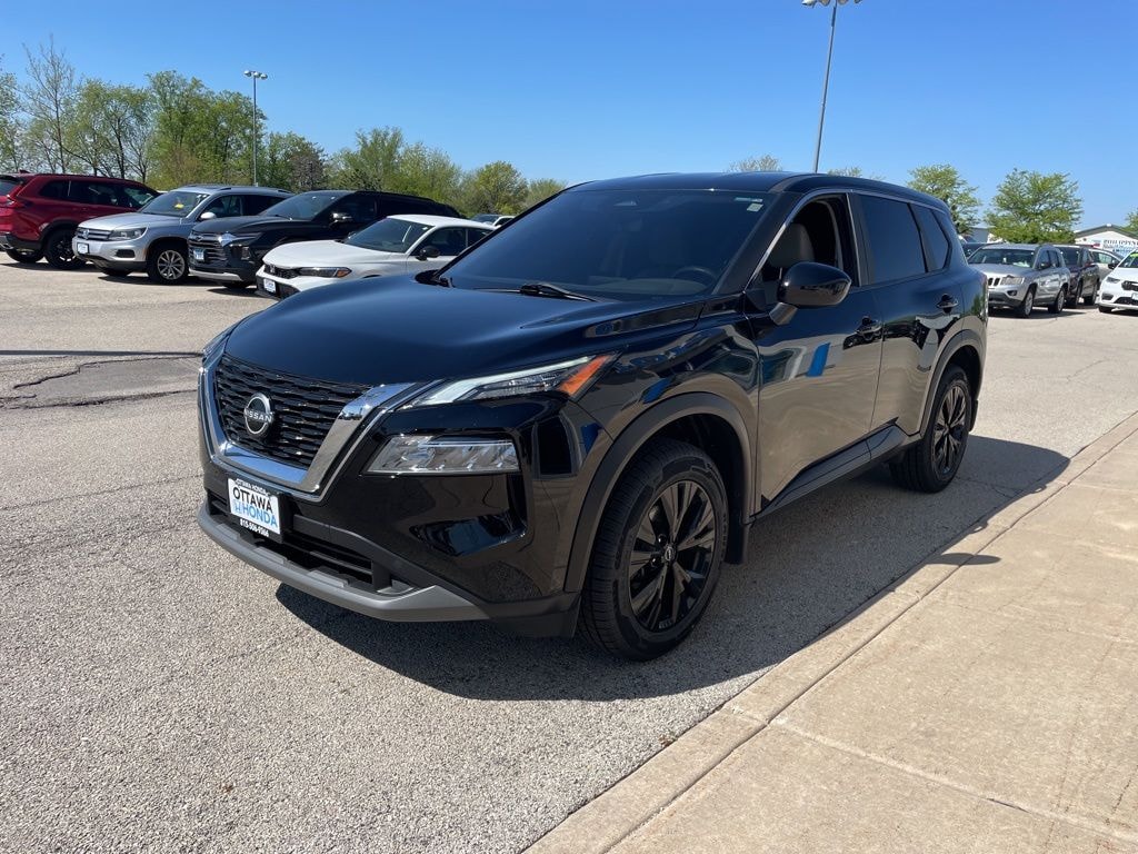 Used 2023 Nissan Rogue SV SUV