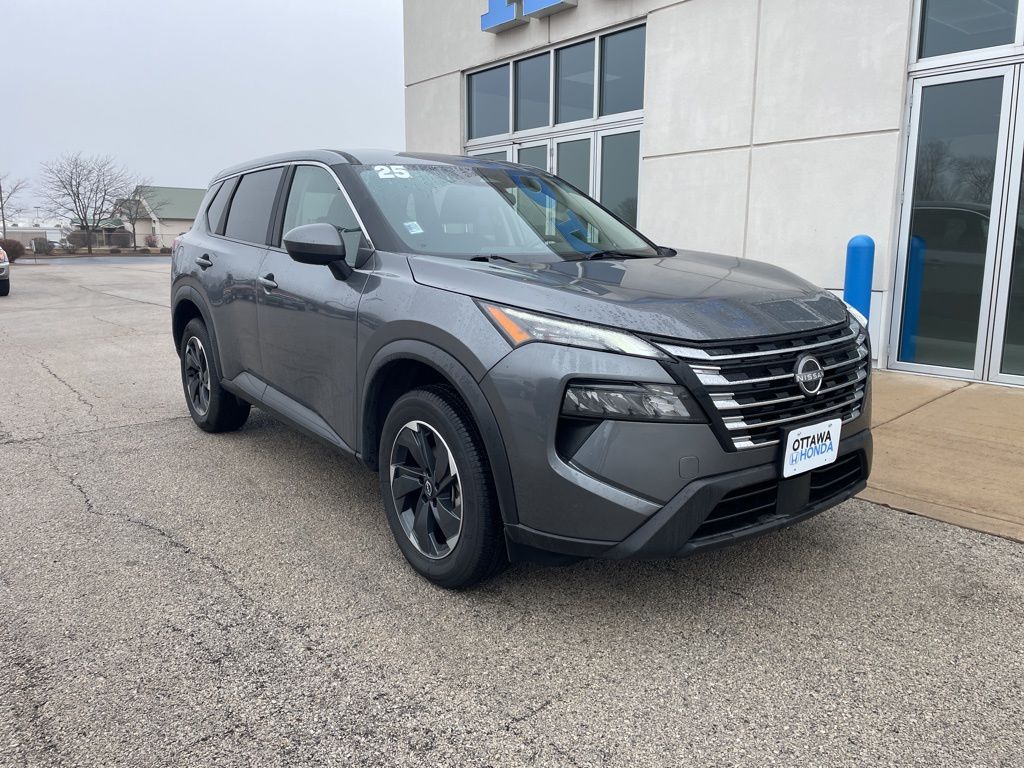2025 Nissan Rogue SV