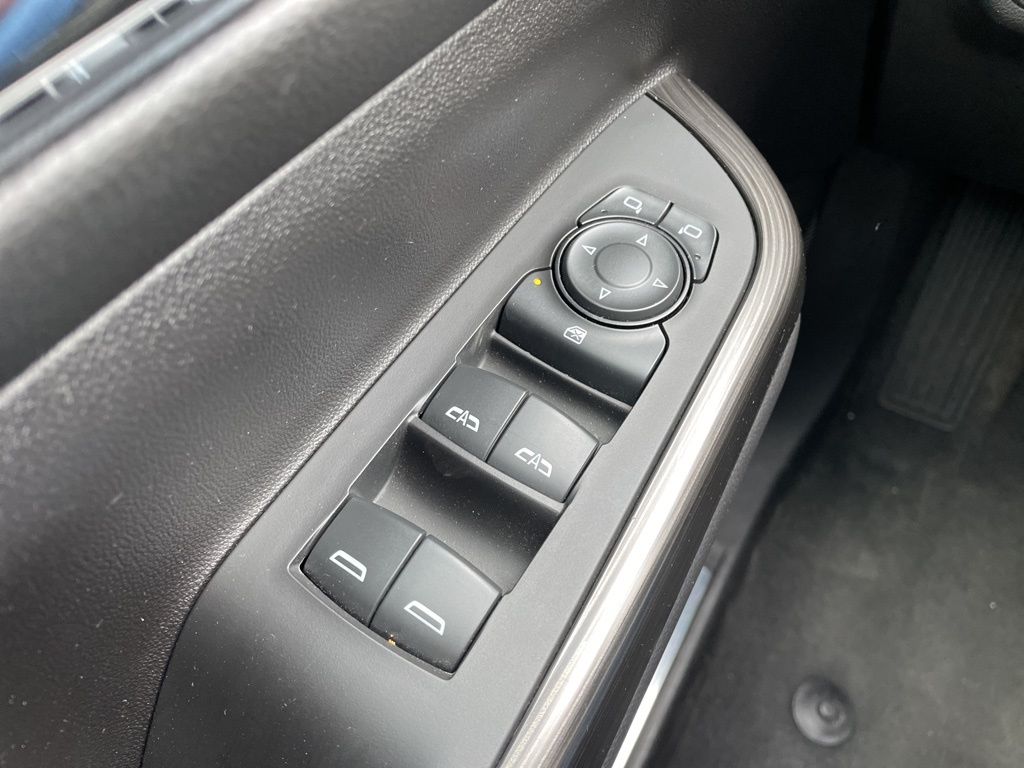 2023 GMC Acadia SLT - Photo 26