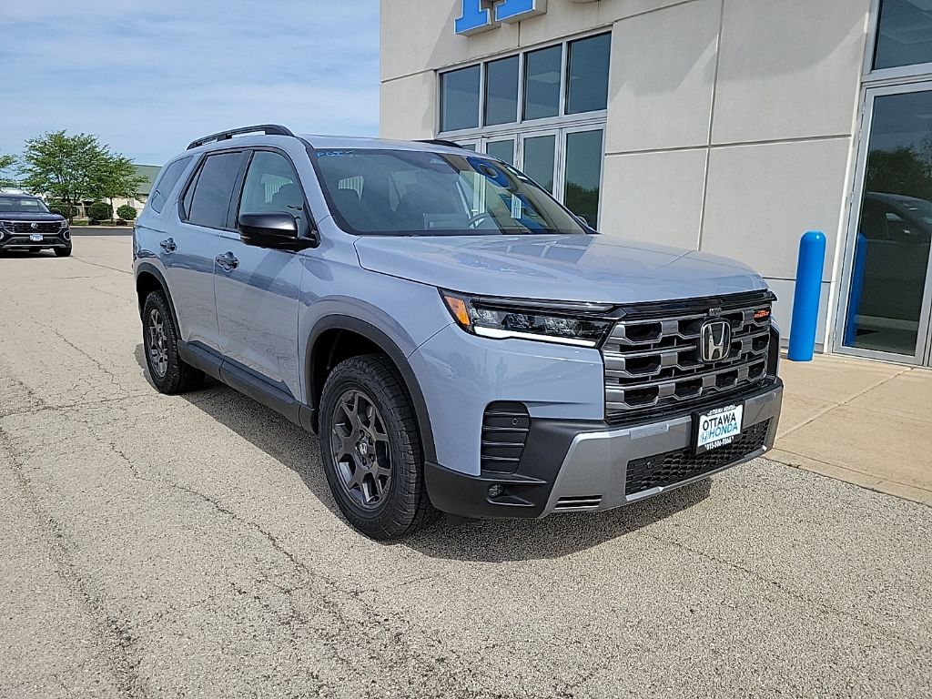 2026 Honda Pilot TrailSport AWD's photo