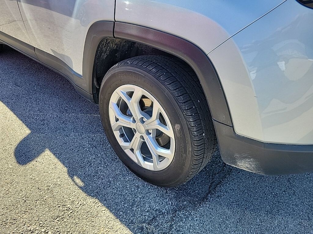 Used 2024 Jeep Compass Latitude SUV