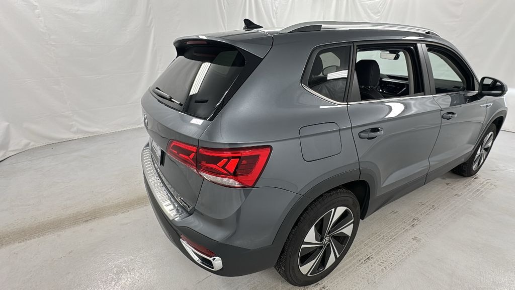 Used 2024 Volkswagen Taos 1.5T SE SUV