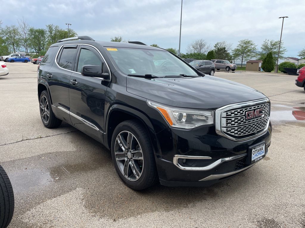 2017 GMC Acadia Denali AWD's photo