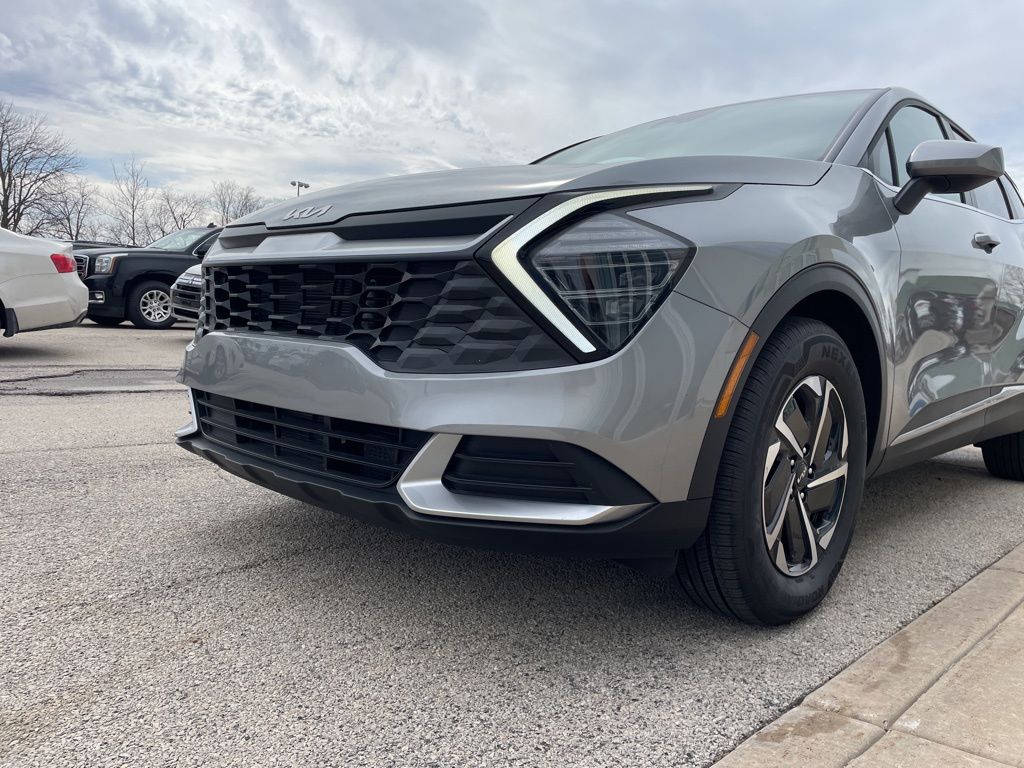 2024 Kia Sportage LX Hybrid - Photo 14