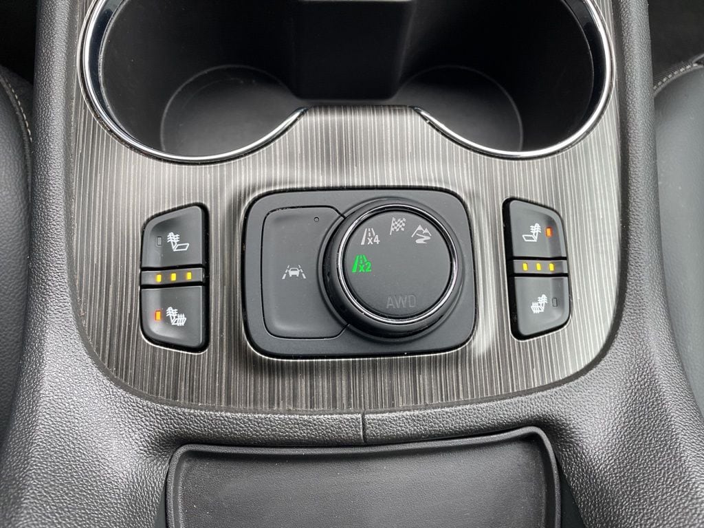2023 GMC Acadia SLT - Photo 23