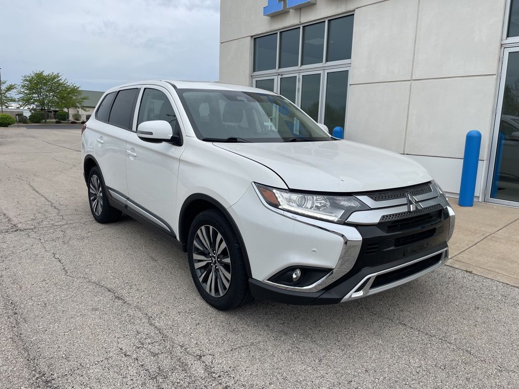 2020 Mitsubishi Outlander SE