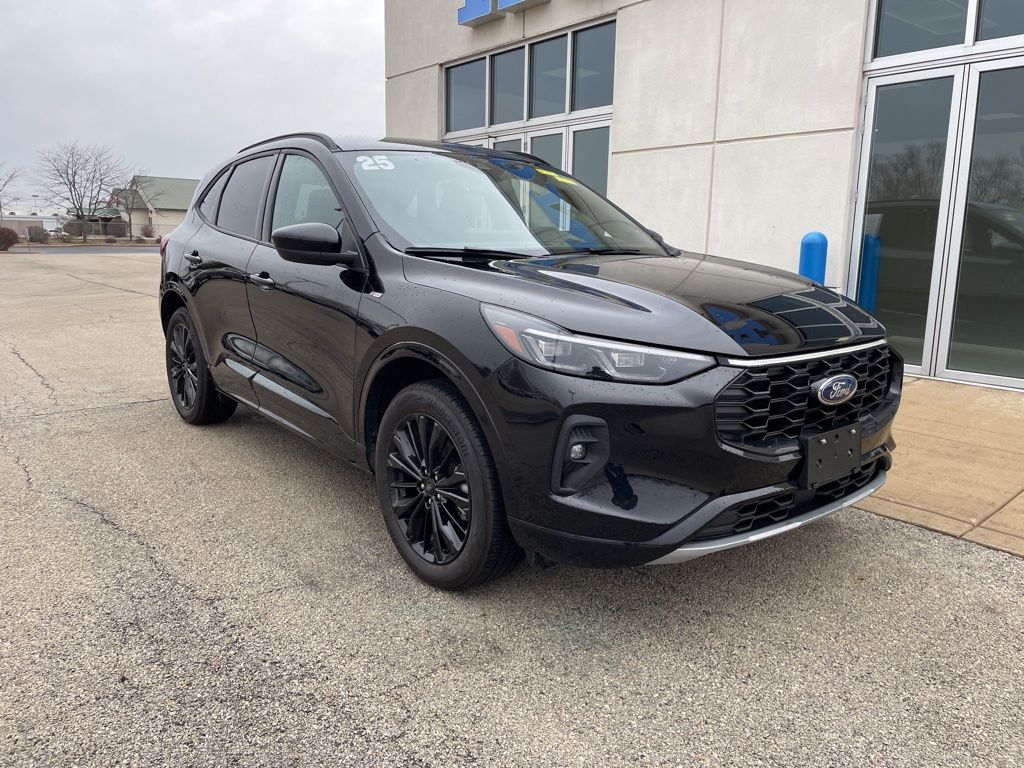 2025 Ford Escape ST-Line Elite's photo
