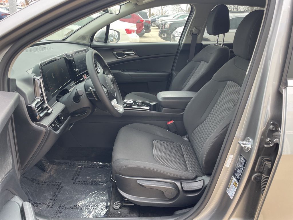 2024 Kia Sportage LX Hybrid - Photo 8