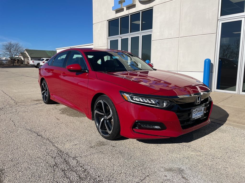 2018 Honda Accord Sport's photo