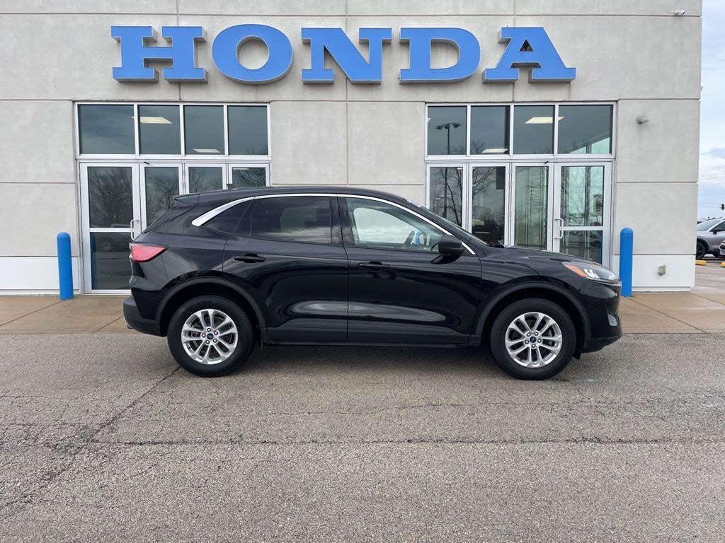 Used 2022 Ford Escape SE SUV