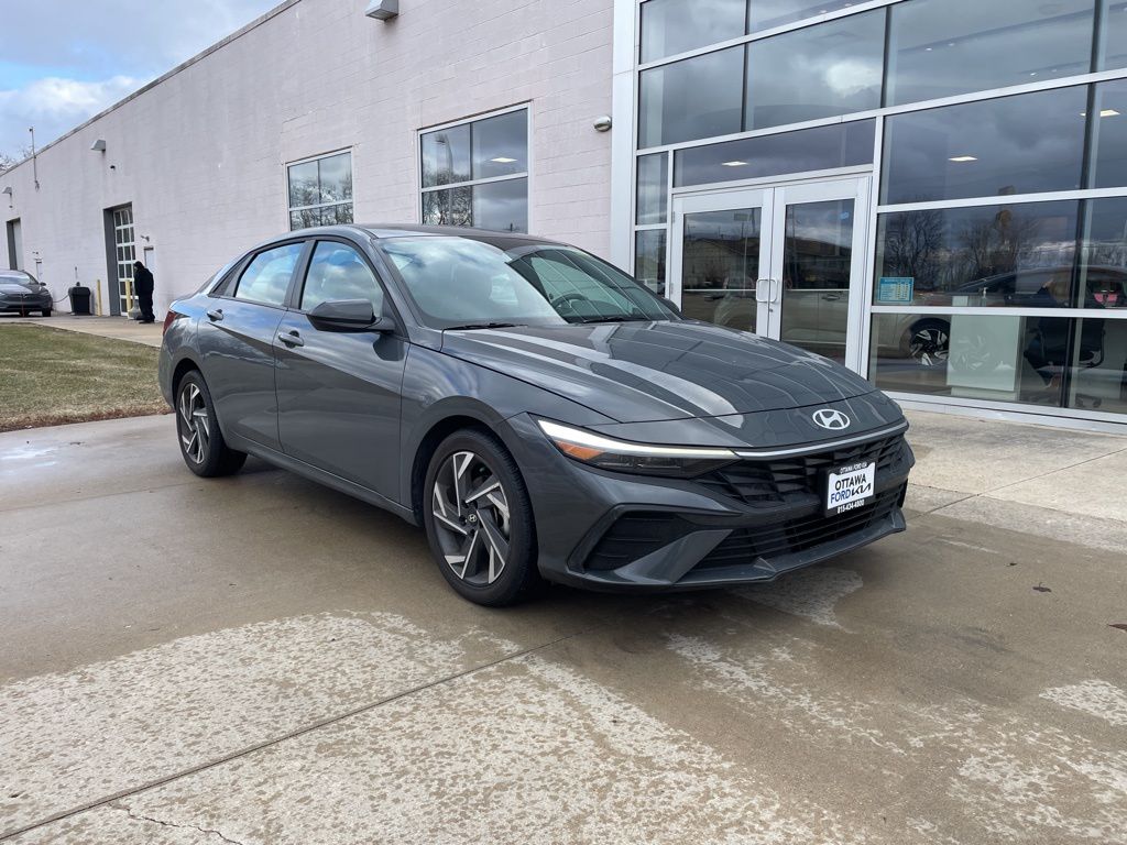2025 Hyundai Elantra SEL
