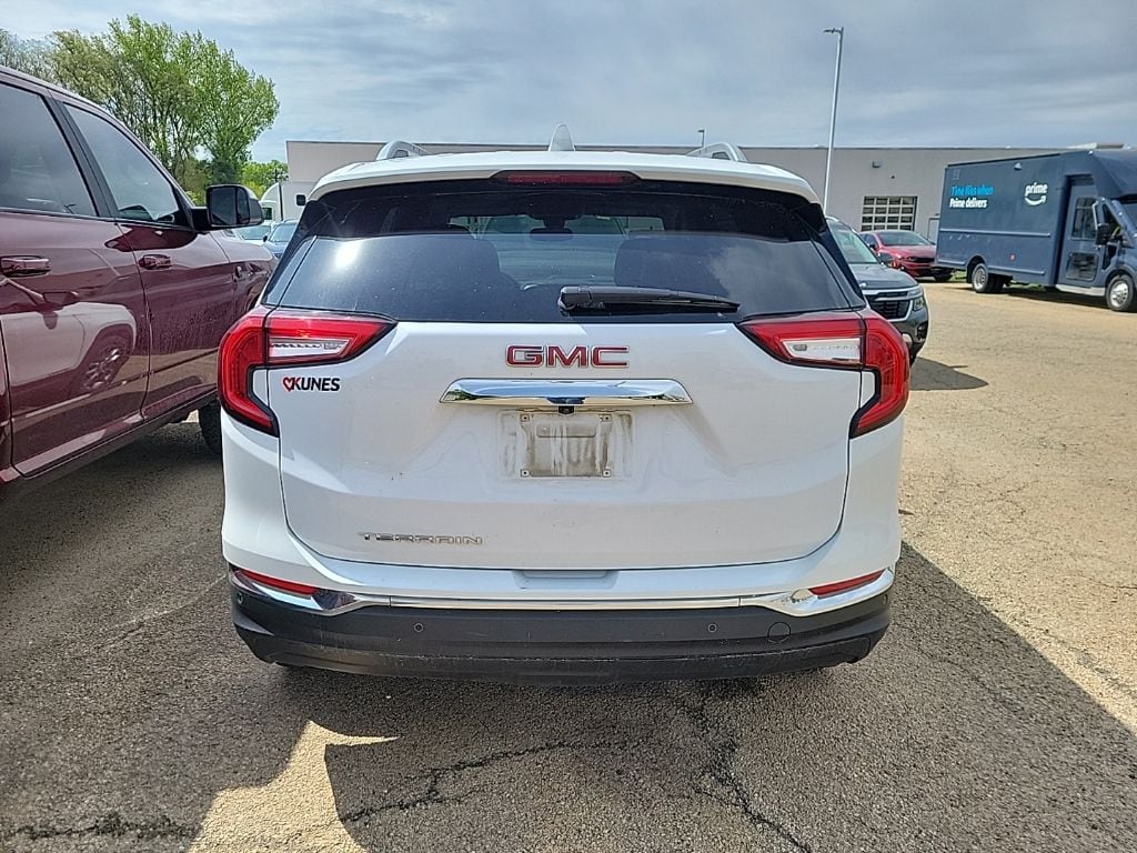 Used 2023 GMC Terrain SLT SUV
