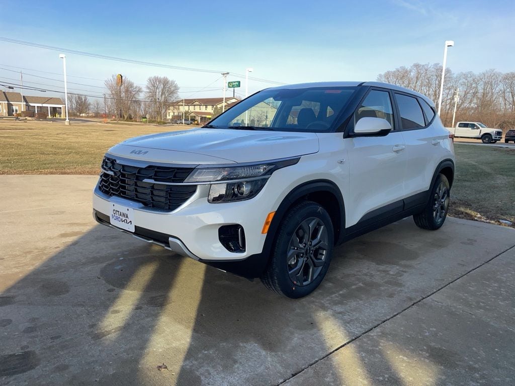 New 2026 Kia Seltos LX SUV