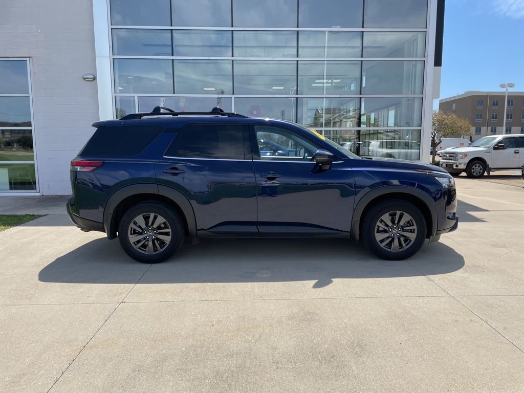 Used 2022 Nissan Pathfinder SV SUV