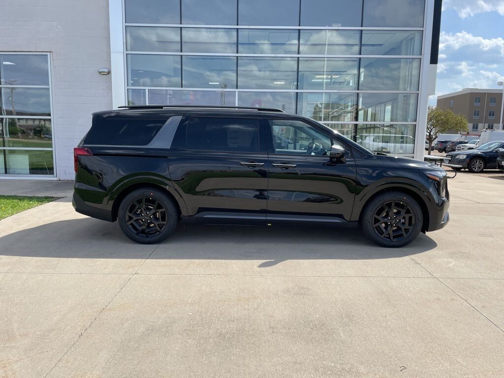 New 2026 Kia Carnival SX Van Passenger Van