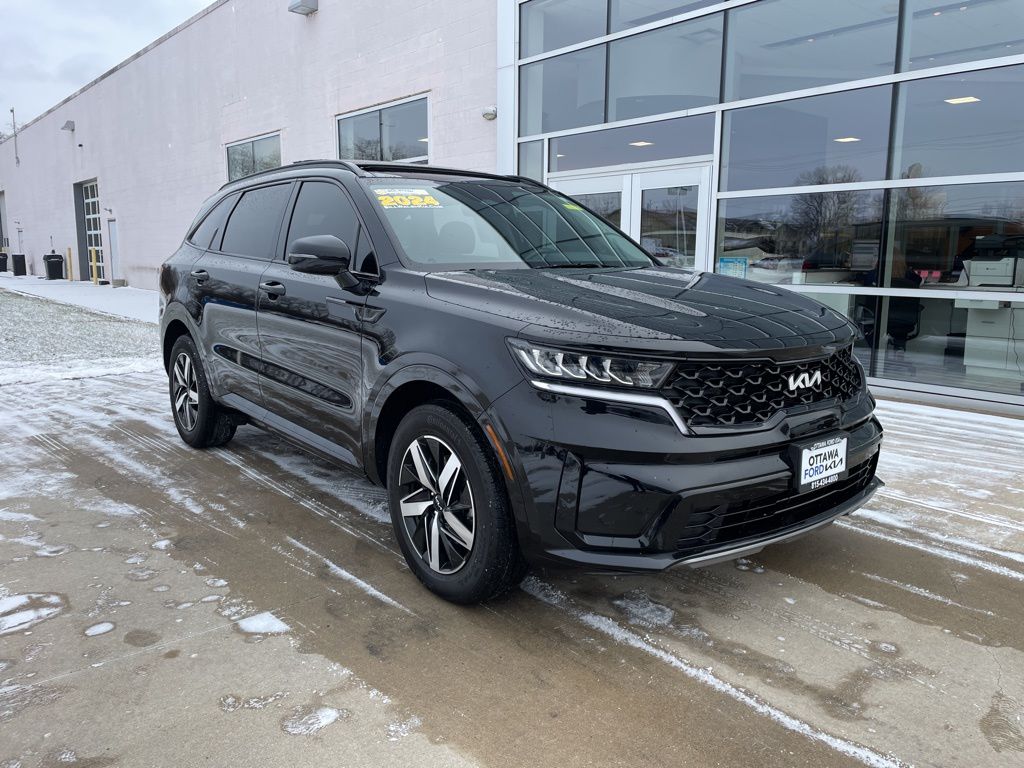 2023 Kia Sorento S's photo