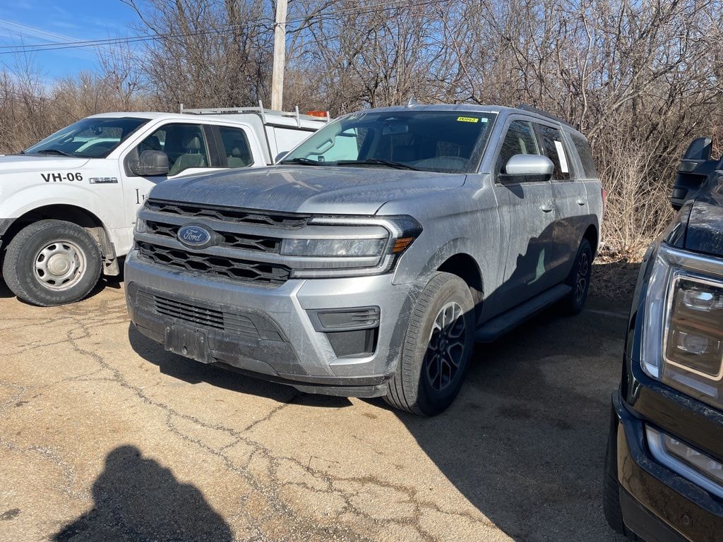 Used 2024 Ford Expedition XLT SUV