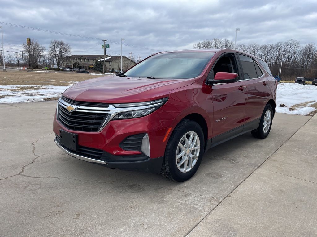 Used 2022 Chevrolet Equinox LT with VIN 3GNAXKEV3NL124538 for sale in Ottawa, IL
